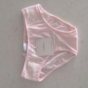 La Perla Size 8 Girls panties NWT